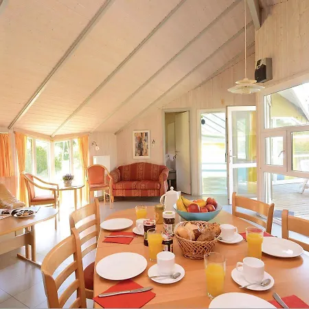 Five-bedroom Holiday In Σπίτι διακοπών Gross Mohrdorf